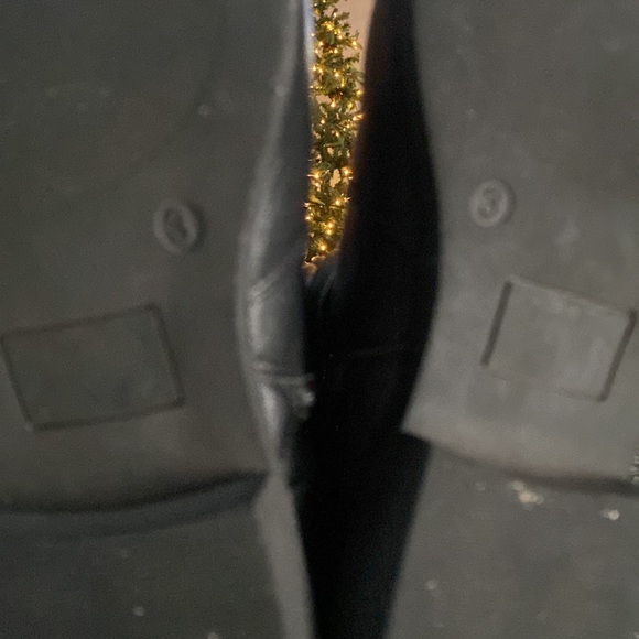 EUC like new black boots - Picture 3 of 3